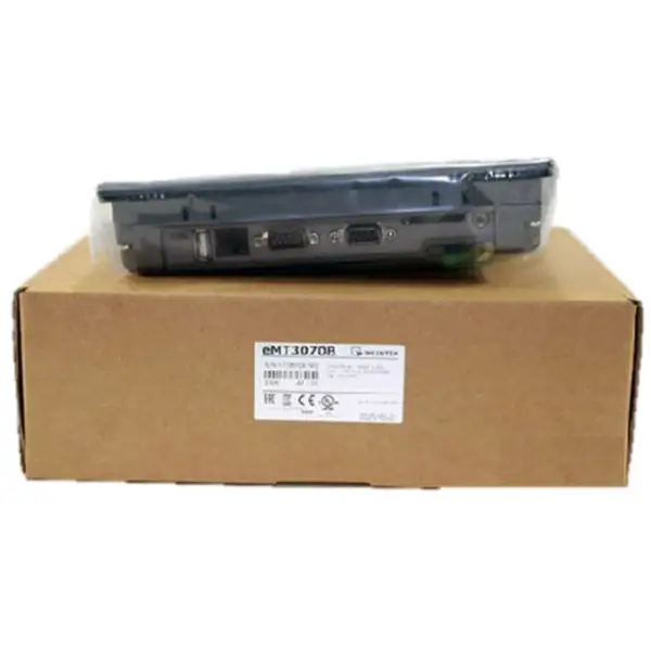 wyprodukowano na Tajwanie Weintek eMT3105P HMI 10.4