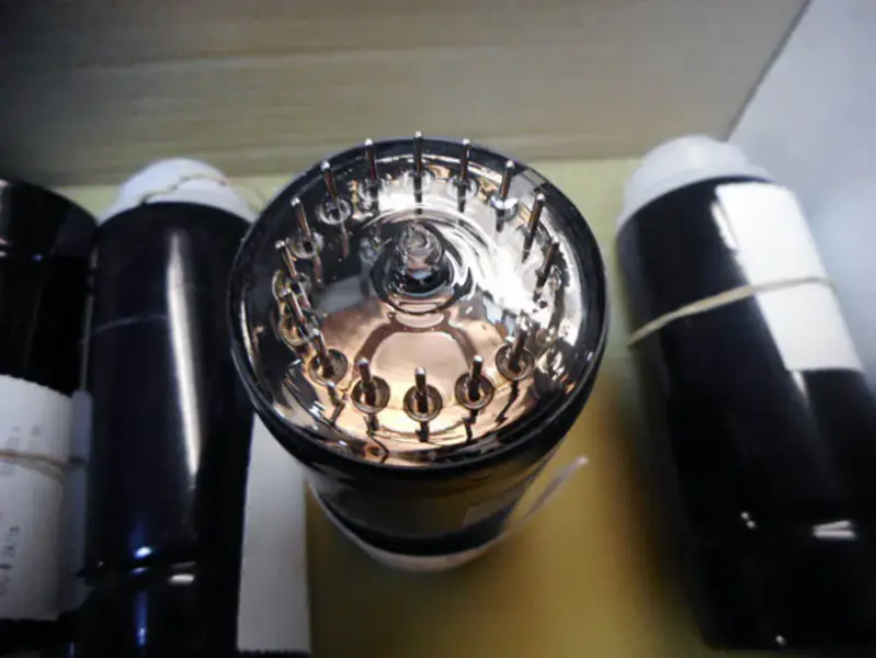 LAMPY ELEKTRONOWE 6097A