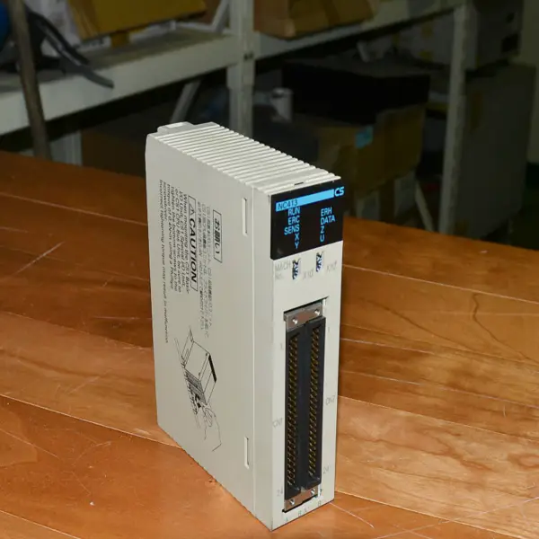 Moduł logiczny omron zen z wyświetlaczem CS1W-NC113 CS1WNC113
