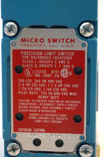 MIKROPRZEŁĄCZNIK 5ML1-E1
