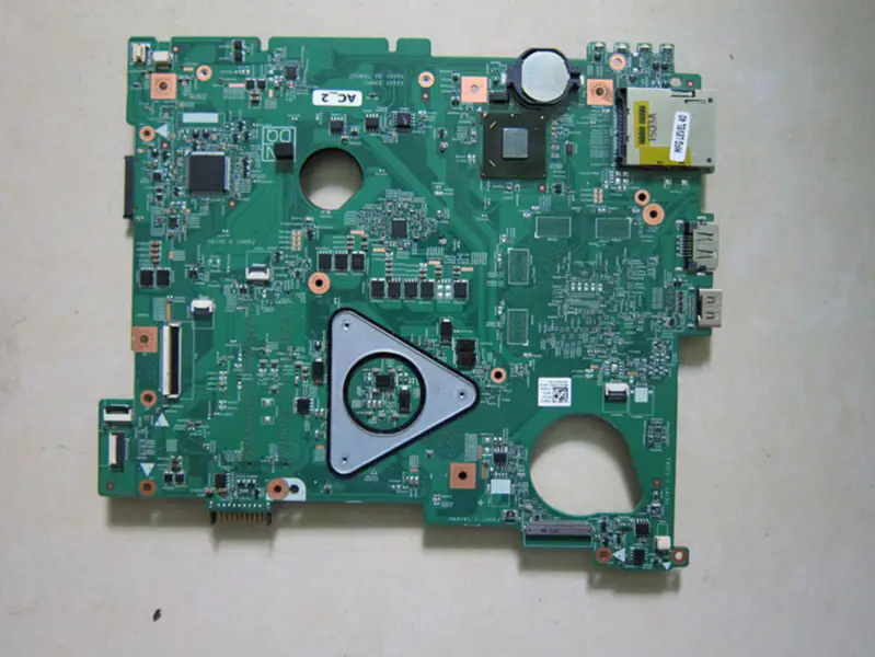 Dell Inspiron 15R N5110 VVN1 z płytą główną Intel 0FG4Y2 0G8RW1