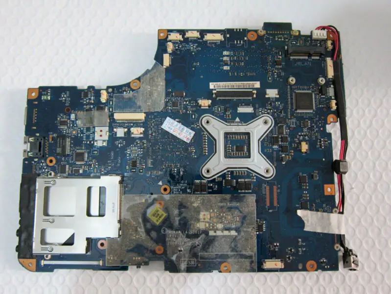 Płyta główna Toshiba K000093550