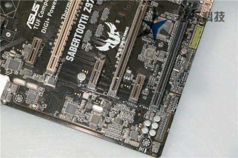 Płyta główna Asus SABERTOOTHZ97