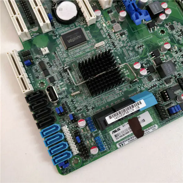 Płyta główna Asus P8B-E/4L