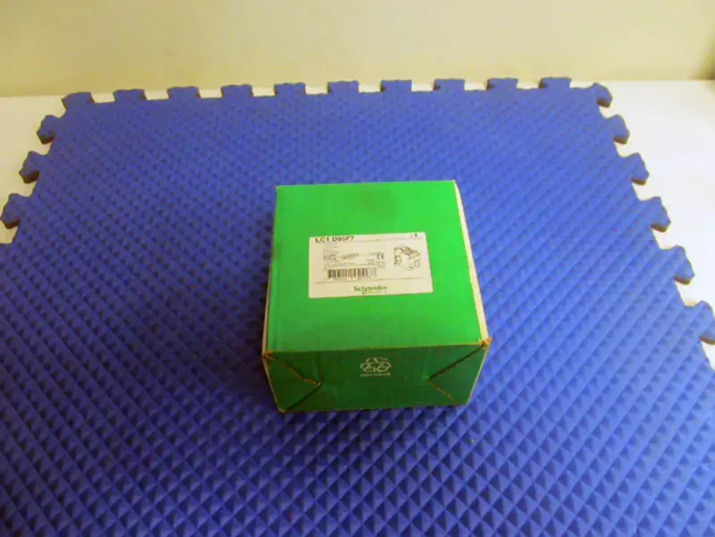 Stycznik Schneider LC1D95F7