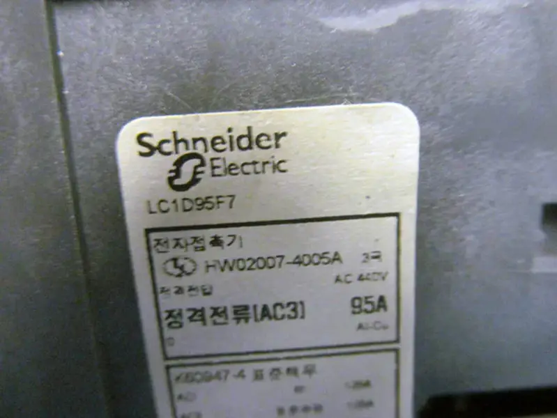 Stycznik Schneider LC1D95F7