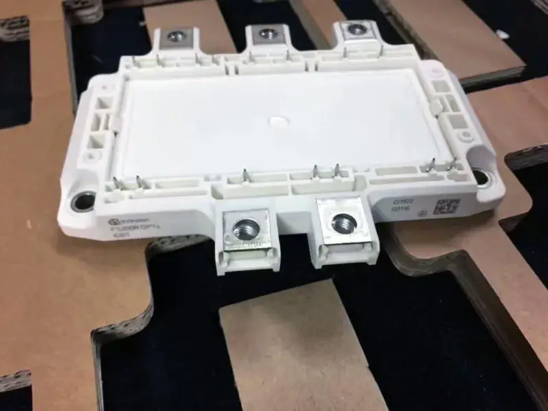 Moduł PLC INFIENON FS200R12PT4