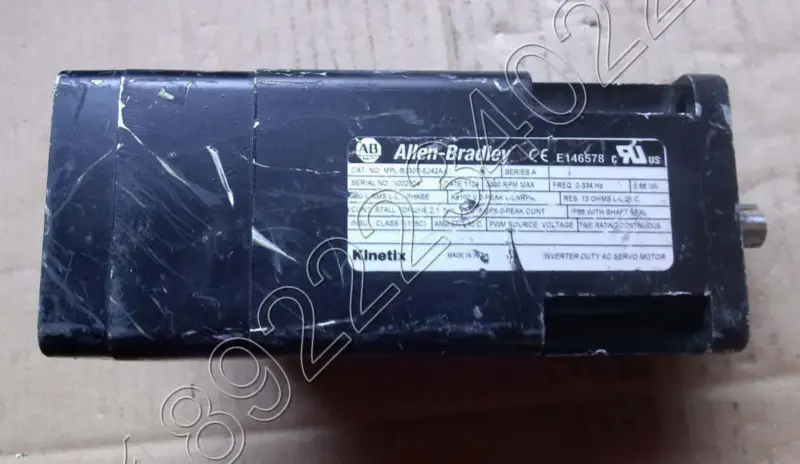 Silnik ALLEN-BRADLEY MPL-B230P-EJ42AA