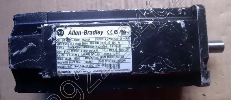 Silnik ALLEN-BRADLEY MPL-B330P-MJ24AA