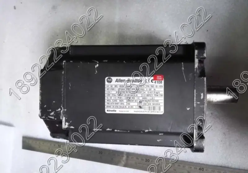 Silnik ALLEN-BRADLEY MPL-B520K-MJ24AA