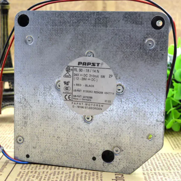 PAPST RL90-18/14N 24V 210MA 5W 2-przewodowy 120*120*37MM 12037