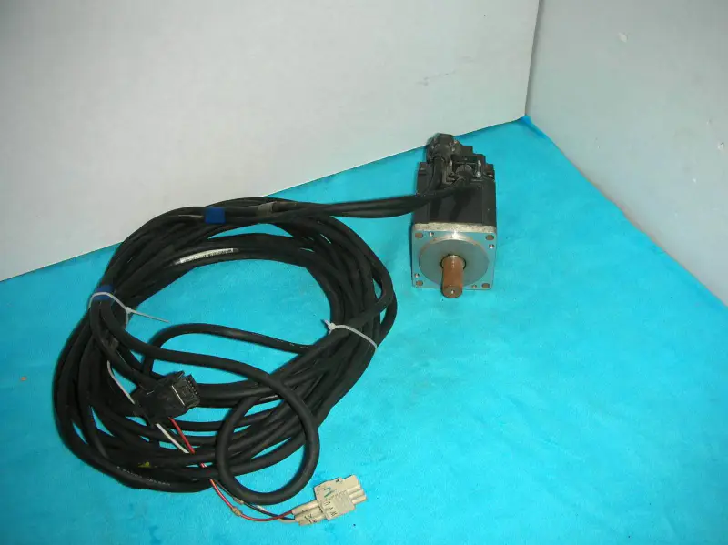 Serwomotor Mitsubishi HF-KE43W1-S100