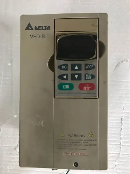 Delta VFD-B VFD022B43A 2,2 kW 460 V