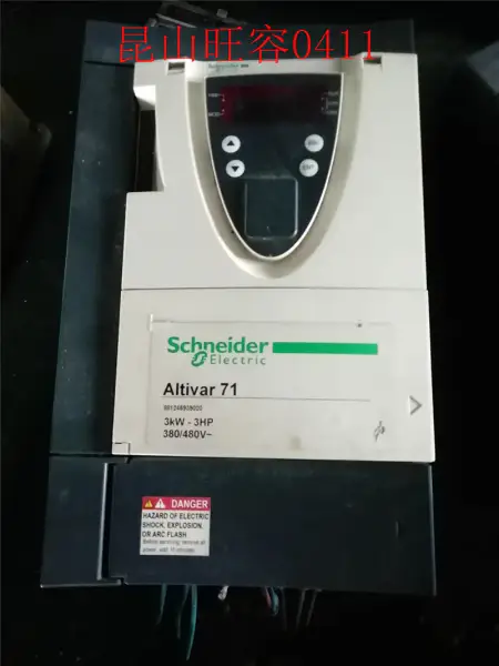 Schneider ATV71 seria ATV71HU30N4Z 3KW 380V 8