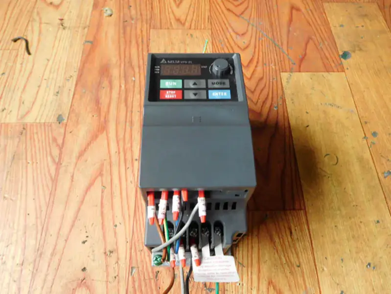 Delta VFD007EL43A 0,75 kW 380 V