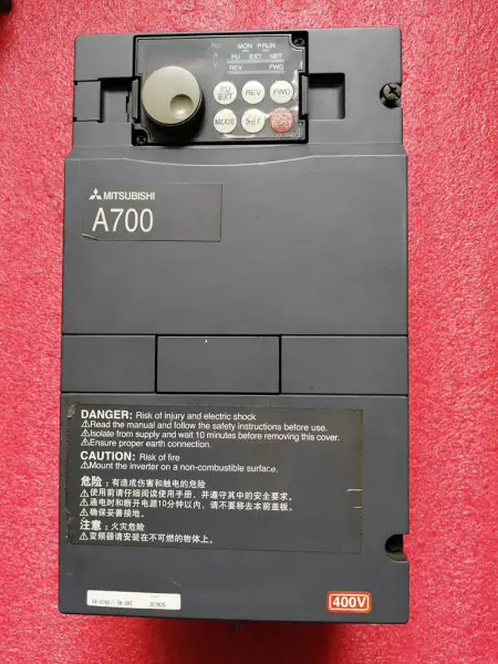Mitsubishi A740 seria FR-A740-1.5K-CHT 1.5KW 380V