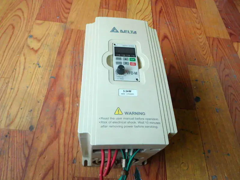 Delta VFD-M VFD055M43A 5,5 kW 380 V