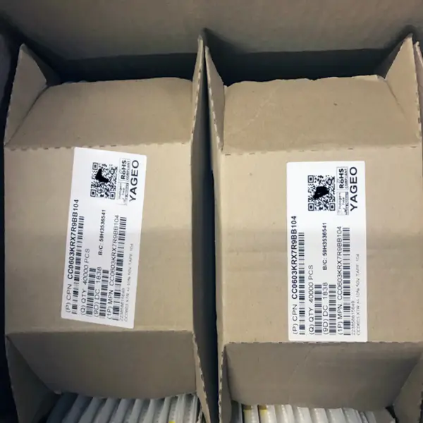 Układ scalony Kondensator SMD MLCC Kondensator ceramiczny 0.1uF 50V X7R 10% Pad SMD 0603 125 CC0603KRX7R9BB104
