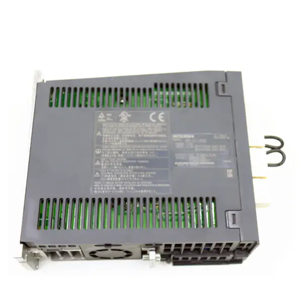 Wzmacniacz serwonapędu 1KW Mitsubishi MR J3 100 MR-J3-100B