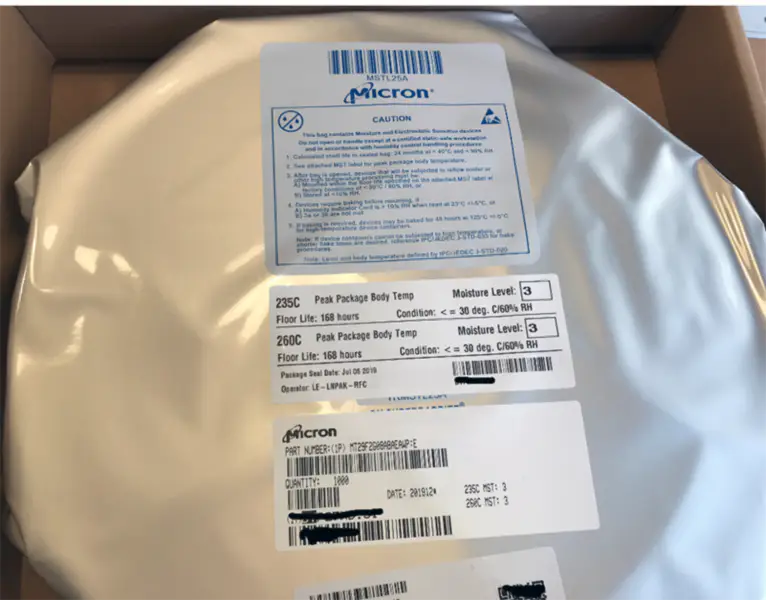 asynchroniczny interfejs danych IC Chip 2G PARALLEL 48TSOP 256M x 8 urządzeń NAND Flash MT29F2G08ABAEAWPE
