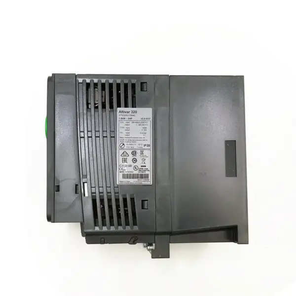 Falownik serii ATV320 ATV320U15N4C 1.5KW dla Schneider Typ C2 Filtr EMC Automatyka przemysłowa Potrójny IP20