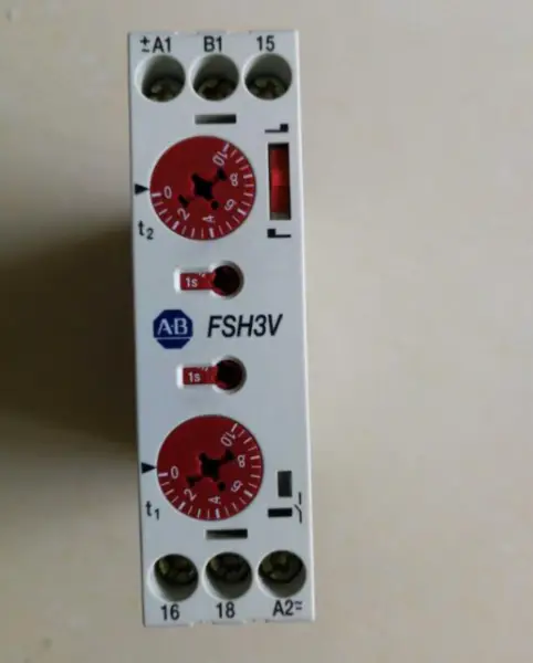 PRZEKAŹNIK AB 700-FSH3VU23