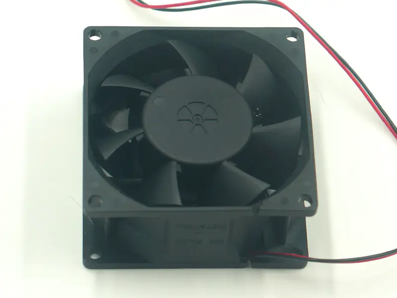 Wentylator ADDA AD0812UB-F71