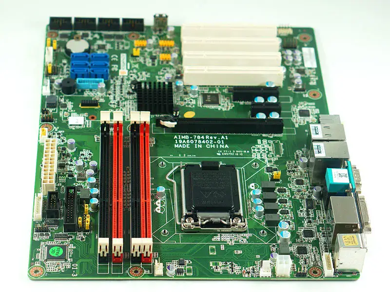 Płyta główna Advantech AIMB-784G2-00A1E