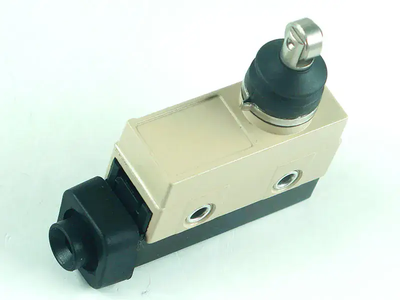 Przełącznik Omron ZC-N2155