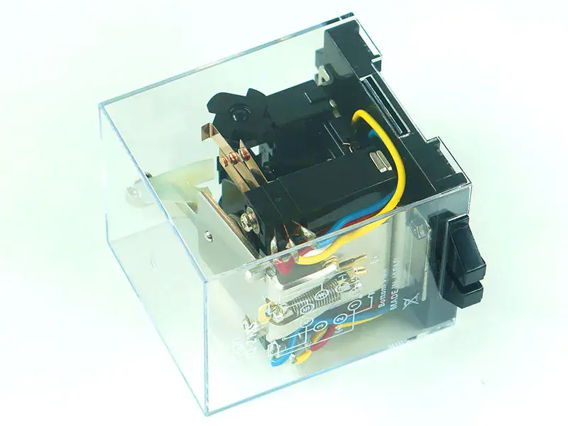 Przekaźnik Omron G4Q-212S DC24V