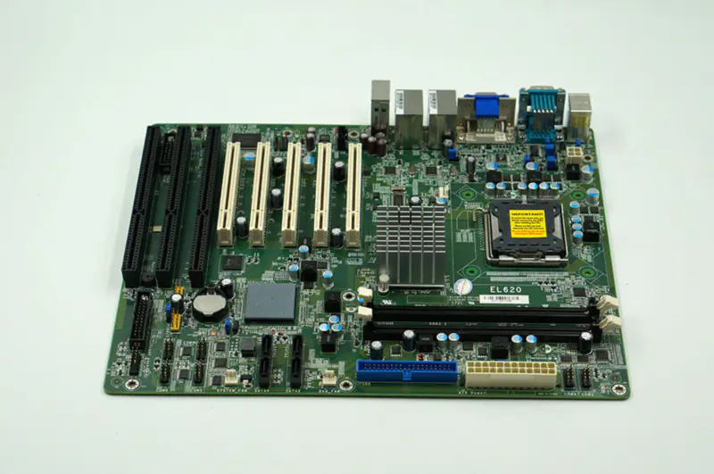 DFI EL620-C 774-EL6201-100G Motherboard