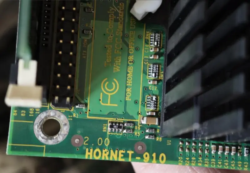 Płyta główna HORNET-910 Embedded VIA Eden/C3 half-size do urządzeń przemysłowych