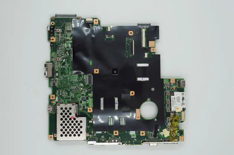 Asus M51TR z płytą główną AMD