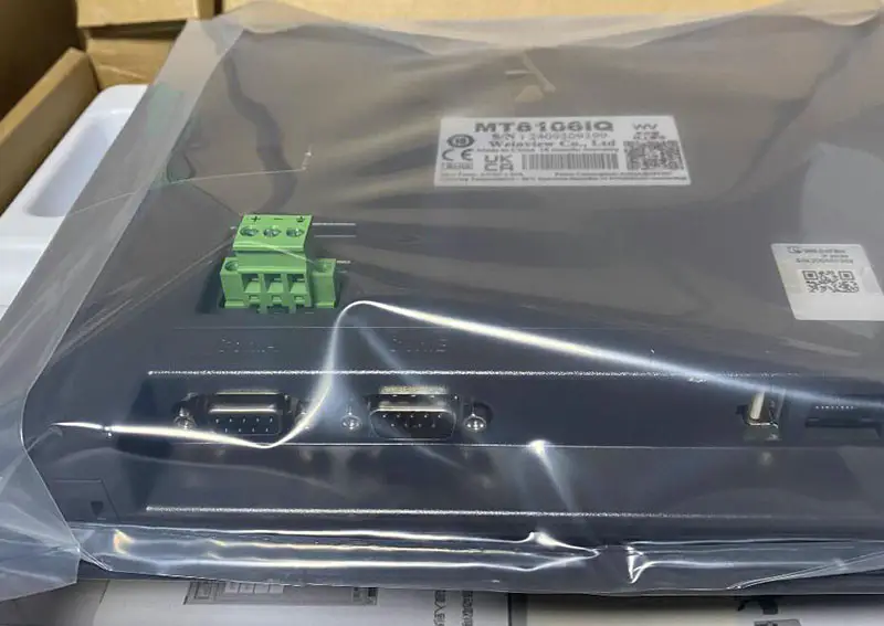 Interfejs człowiek-maszyna Weintek MT8106IQ