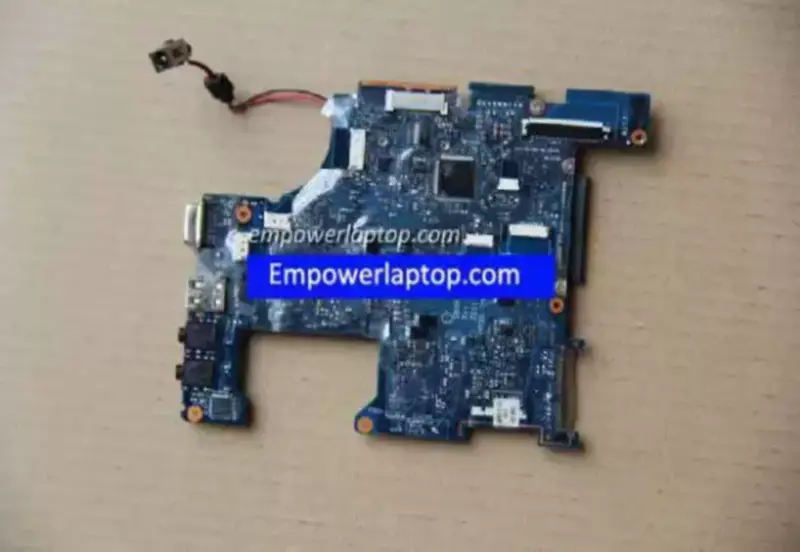 Płyta główna Toshiba NB520 K000129210 LA-6858P
