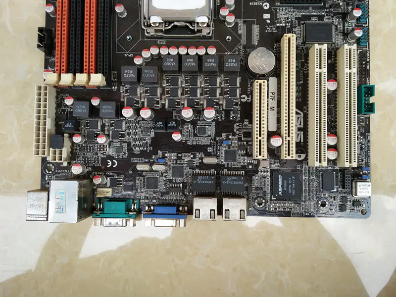 Płyta główna ASUS P7F-M LGA1156 DDR3 16GB