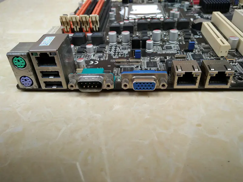 Płyta główna ASUS P7F-M LGA1156 DDR3 16GB