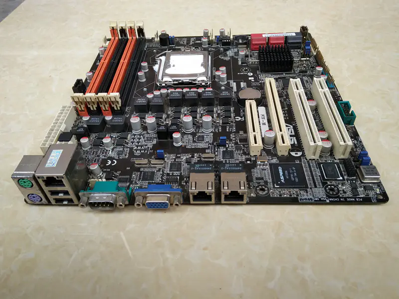 Płyta główna ASUS P7F-M LGA1156 DDR3 16GB