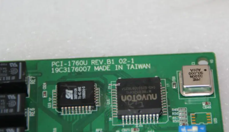 Advantech PCI-1760U REV.B1 A1 A2 8-kanałowy przekaźnik i 8-kanałowe izolowane wejście cyfrowe Uniwersalna karta PCI