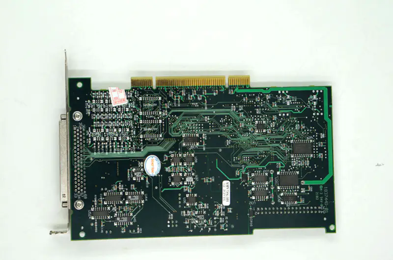NI PCI-6032E Wielofunkcyjna karta we/wy wysokiej rozdzielczości DAQ element używany