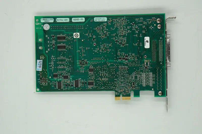 Karta NI PCIE-6251 DAQ