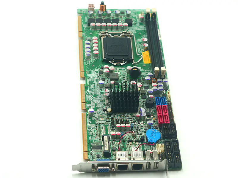 Płyta główna IEI PCIE-Q670-R20