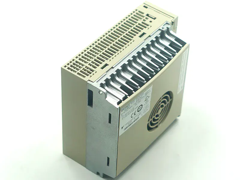 Yaskawa SGDH-10AE Servo Drive Industrial Ect 200-230V 1kw