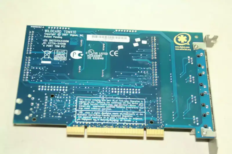 4-kanałowa analogowa karta głosowa Asterisk TDM410P z modułami FXO+FXS