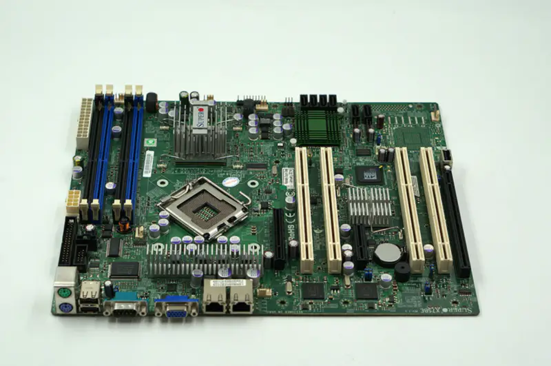 Serwerowa płyta główna Supermicro X7SBE