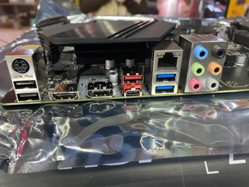 Płyta główna MSI Z490-A PRO LGA 1200 Intel Z490 PCI-E 3.0 M.2 DDR4 128GB ATX