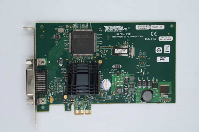 Karta akwizycji NI PCIe-GPIB