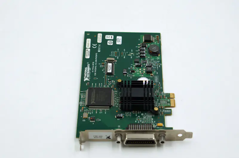 Karta akwizycji NI PCIe-GPIB